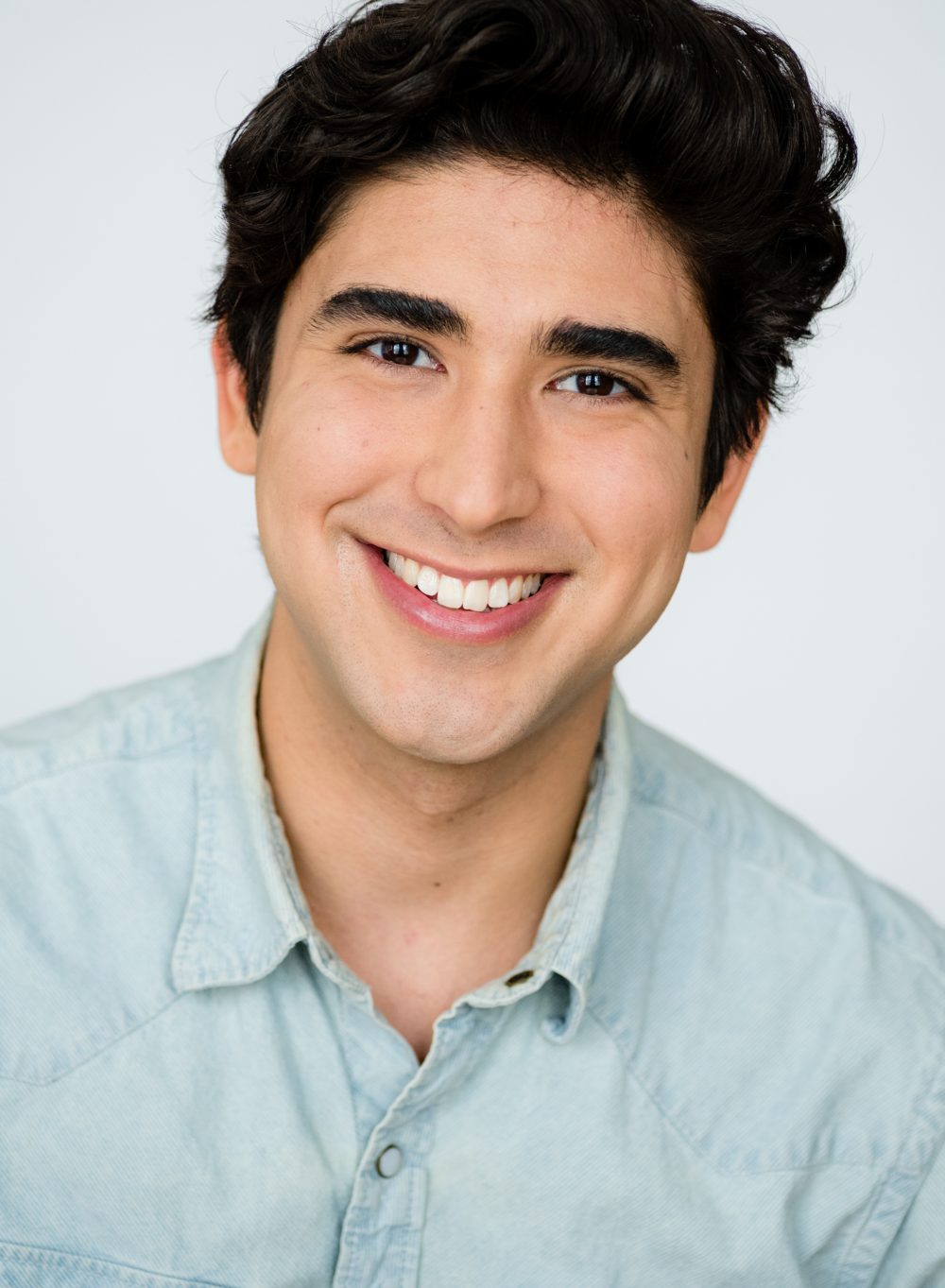 sebastian-summers-actor-headshot-chicago